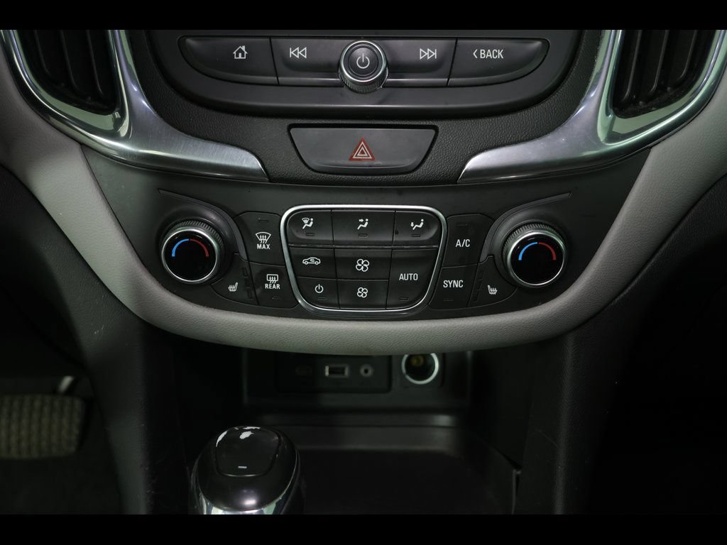 Used 2019 Chevrolet Equinox LT FWD image 20