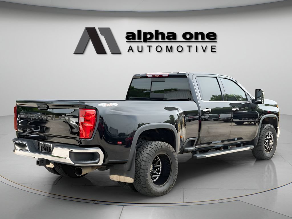 Used 2026 Chevrolet Silverado 3500 LTZ w/ LTZ Plus Package AWD/4WD image 9