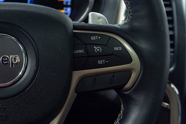 Used 2015 Jeep Grand Cherokee Overland AWD/4WD image 16