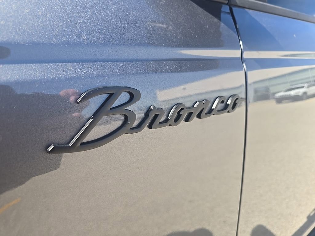 Used 2023 Ford Bronco Big Bend w/ Sasquatch Package image 16