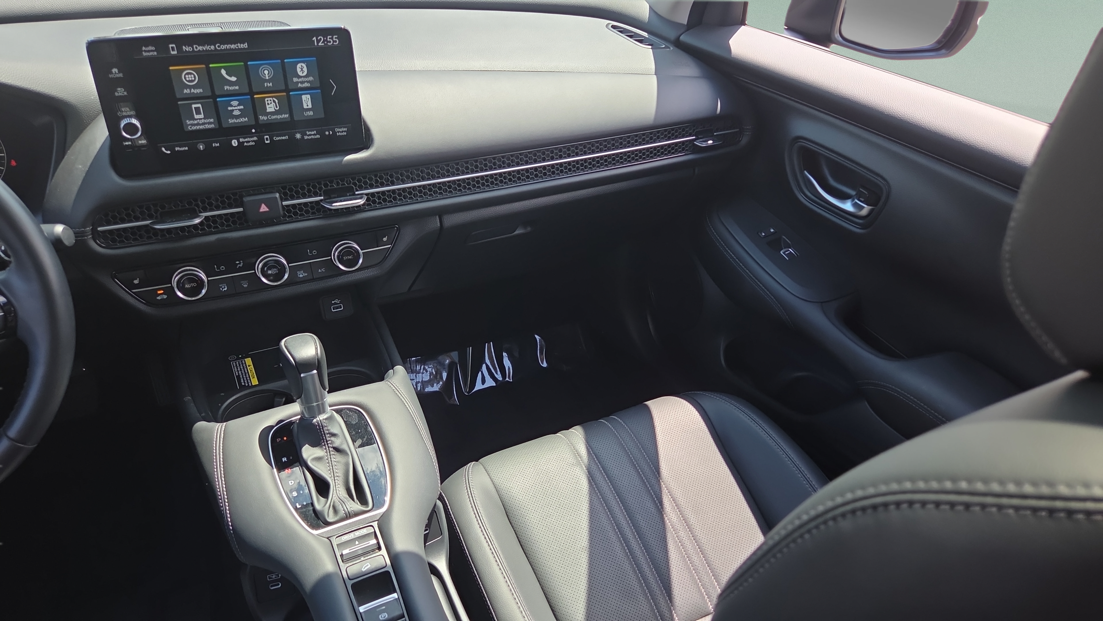 Certified 2025 Honda HR-V EX-L image 14