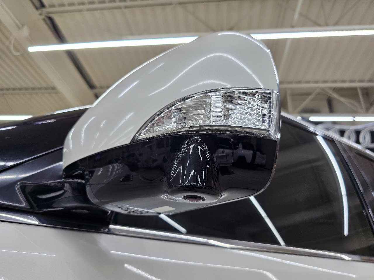 Used 2016 INFINITI QX80 2WD w/ 22" Wheel Package image 11