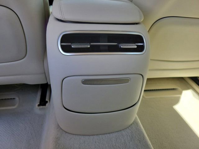 Used 2025 Genesis G90 3.5T image 16