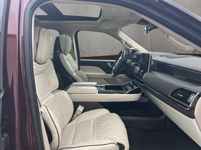Used 2018 Lincoln Navigator L Black Label AWD/4WD image 19