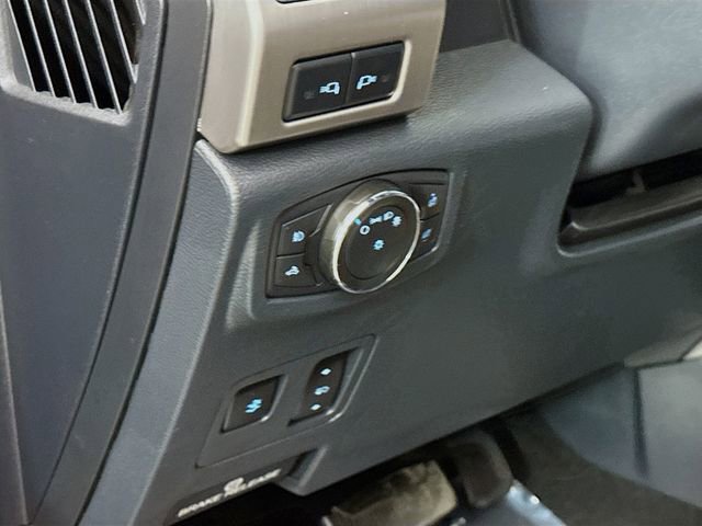 Used 2022 Ford F350 Platinum w/ Tremor Off-Road Package image 10