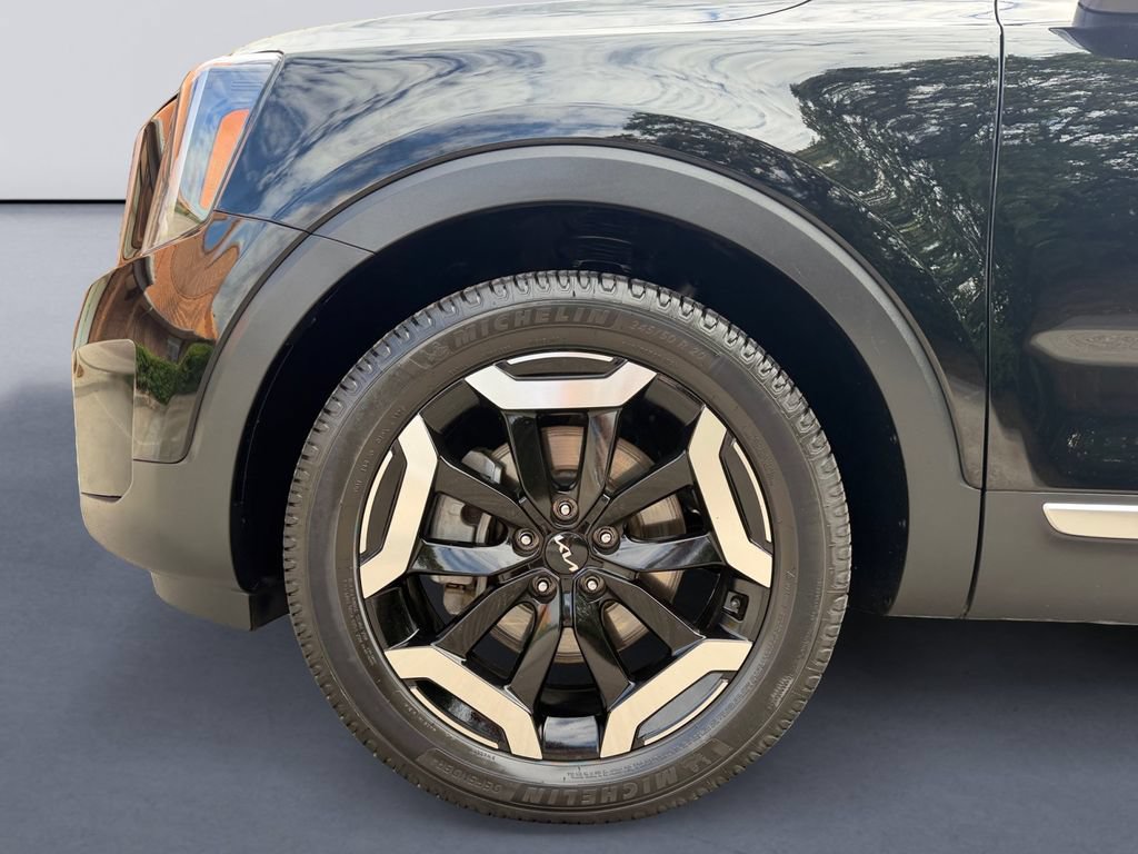 Used 2023 Kia Telluride S FWD image 9