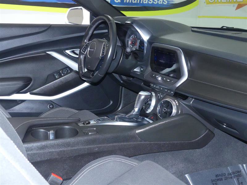 Used 2022 Chevrolet Camaro LT w/ Technology Package image 22