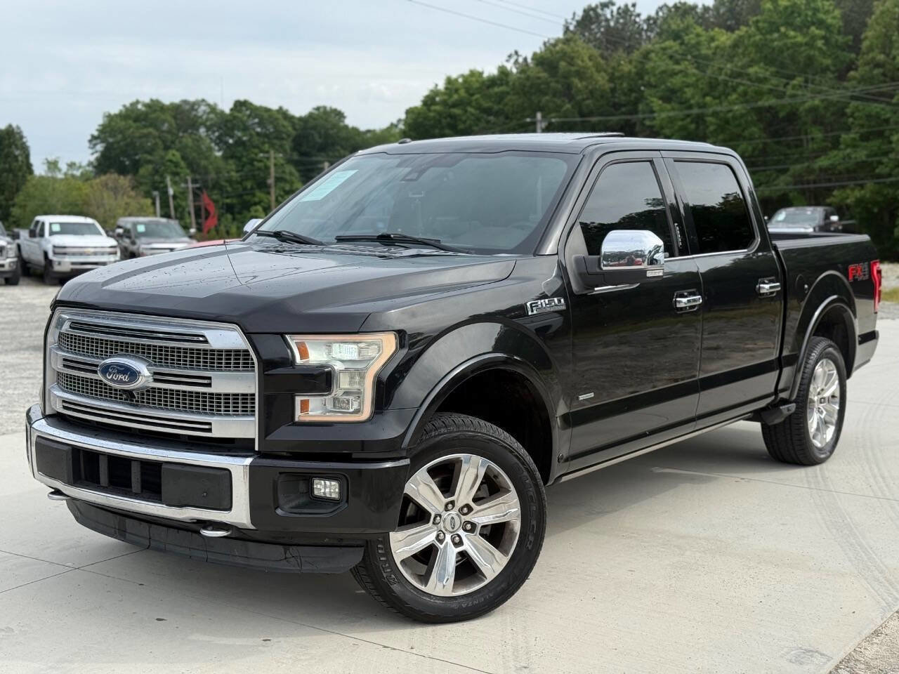 Used 2015 Ford F150 Platinum w/ Equipment Group 701A Luxury AWD/4WD image 1