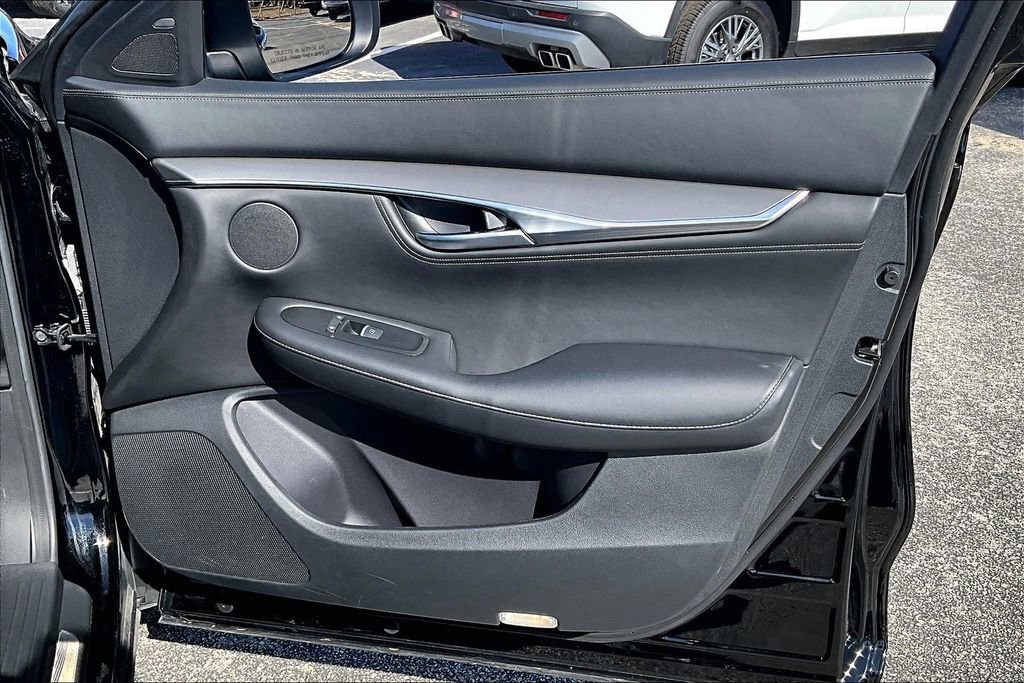 Certified 2024 INFINITI QX55 Luxe w/ Cargo Package image 25