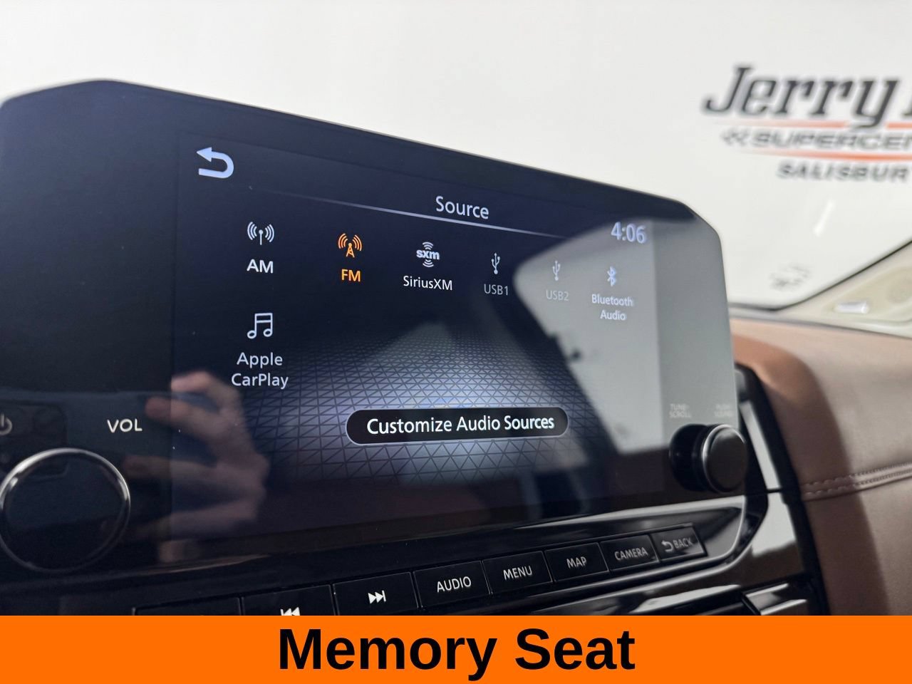 Used 2025 Nissan Pathfinder Platinum w/ Cargo Package FWD image 21