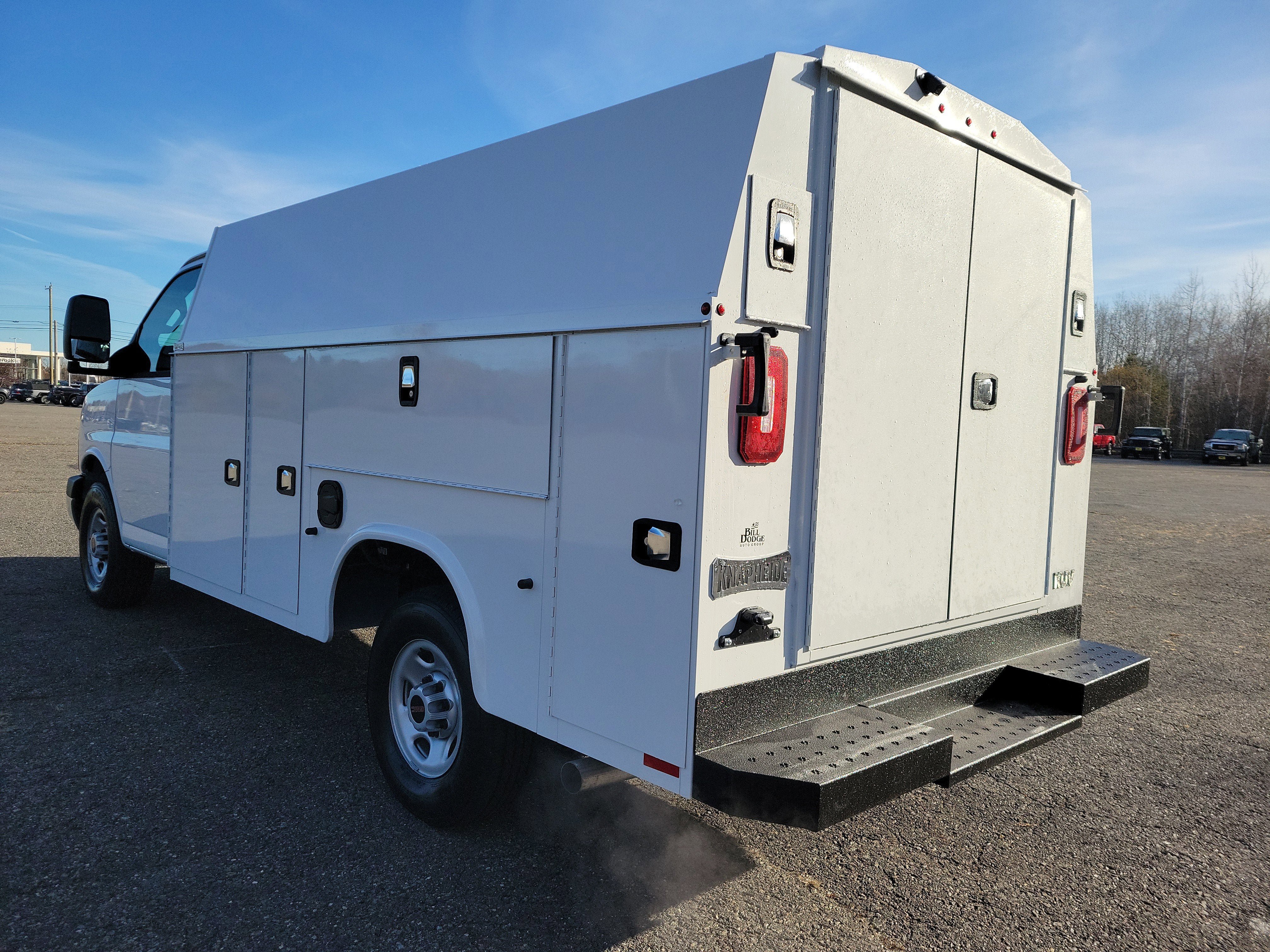 New 2025 GMC Savana 3500 w/ Power Convenience Package RWD image 5