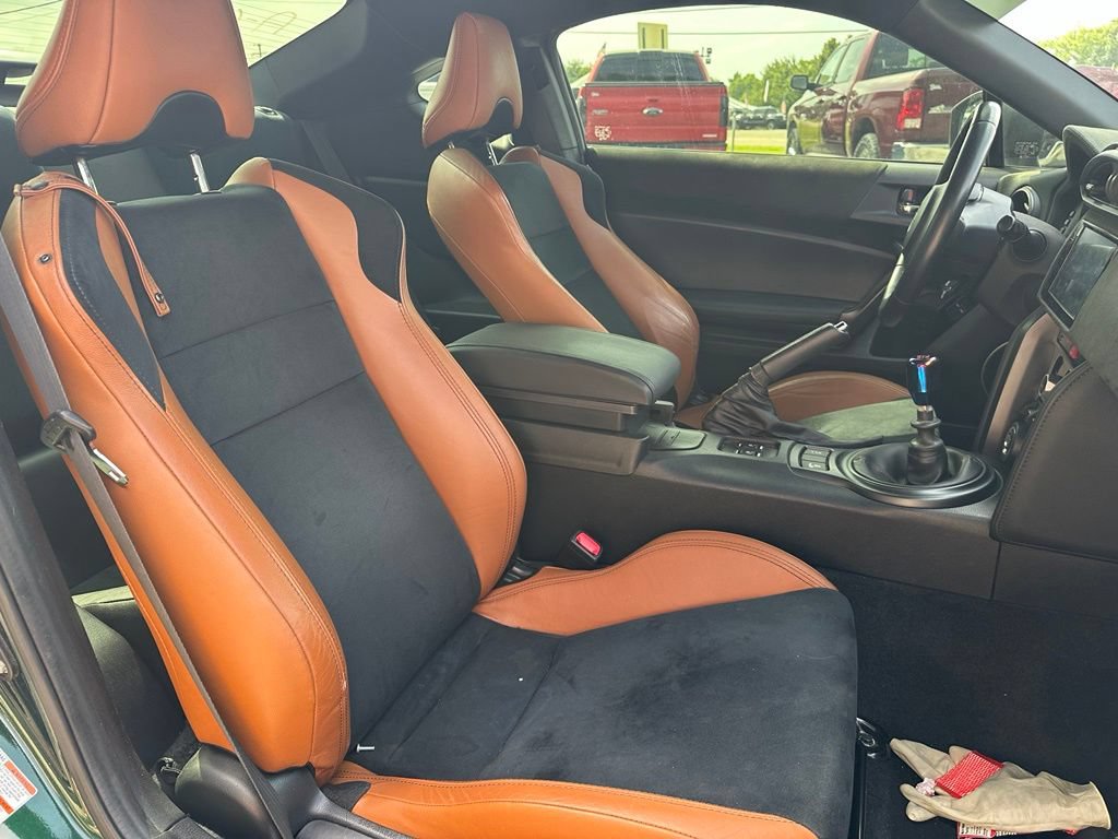 Used 2020 Toyota 86 RWD image 4
