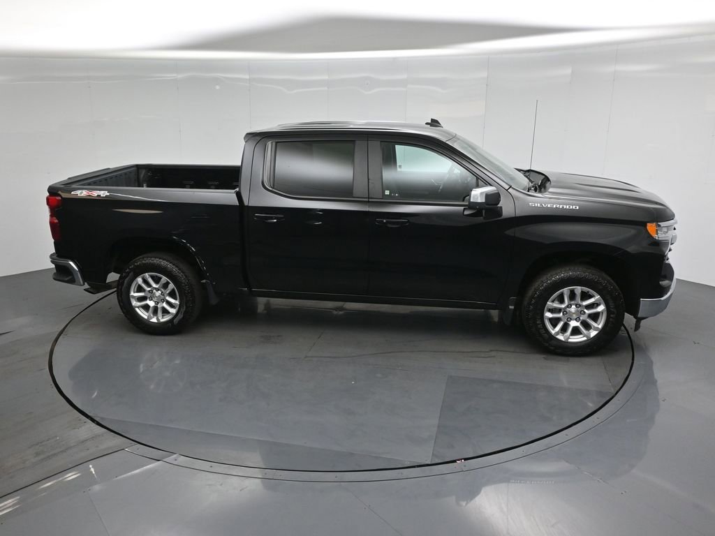 Used 2022 Chevrolet Silverado 1500 LT AWD/4WD image 52