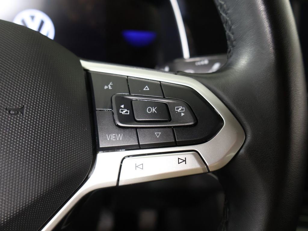 Used 2024 Volkswagen Jetta SE image 42