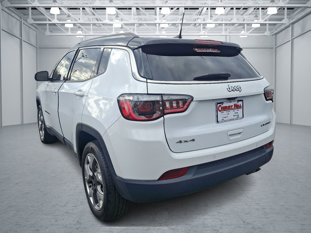 Certified 2022 Jeep Compass Limited w/ Sun and Sound Group image 3