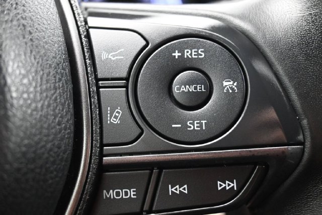 Used 2022 Toyota Camry SE FWD image 20