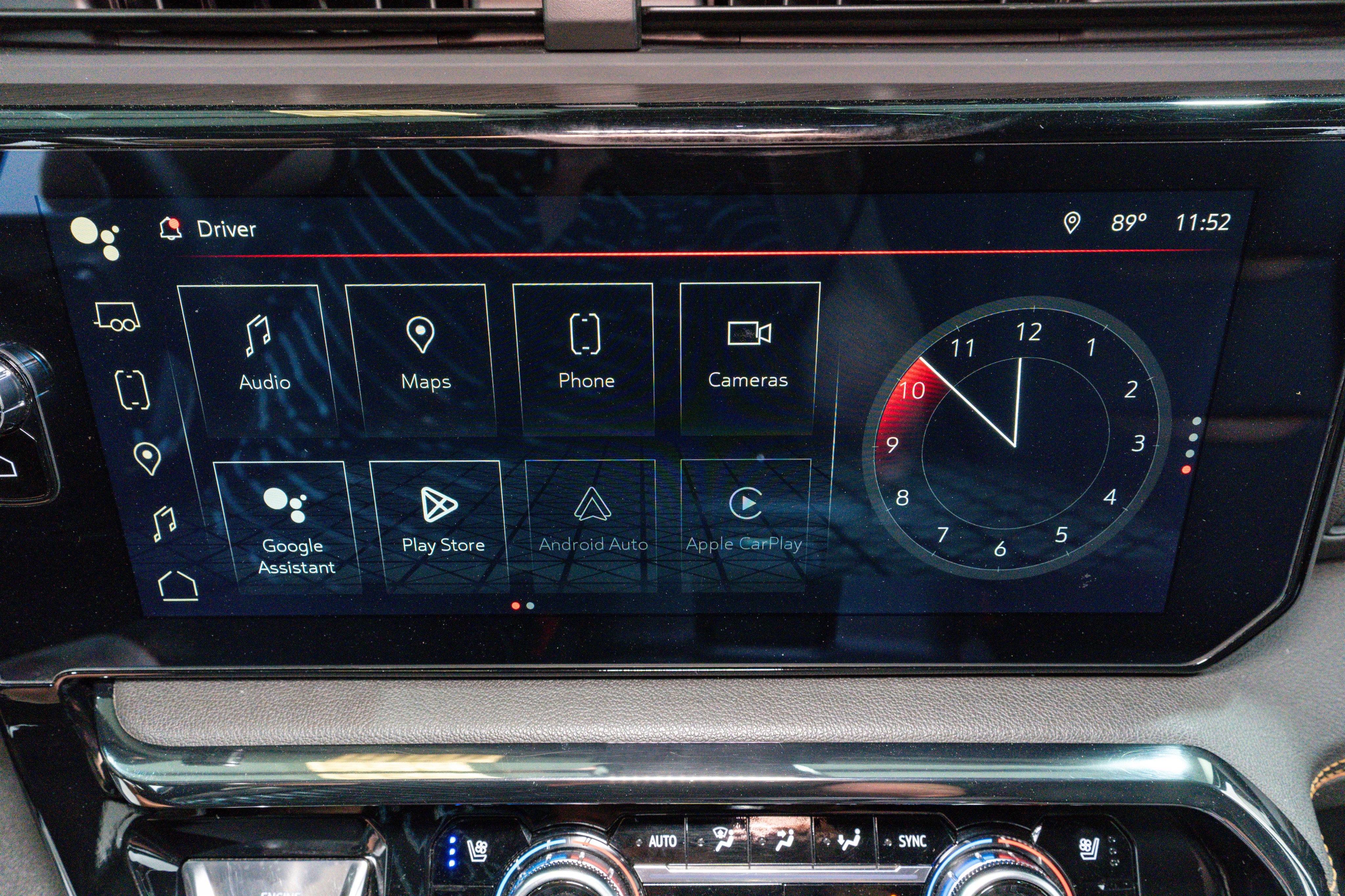 Used 2024 GMC Sierra 2500 AT4 image 24