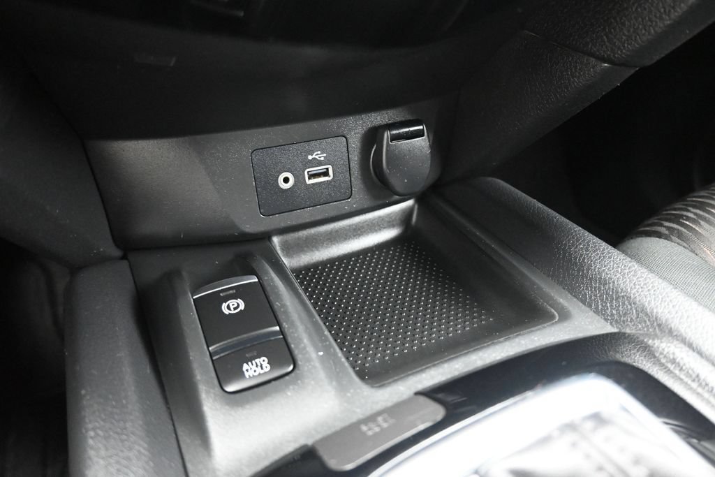 Used 2020 Nissan Rogue SV w/ Premium Package AWD/4WD image 26