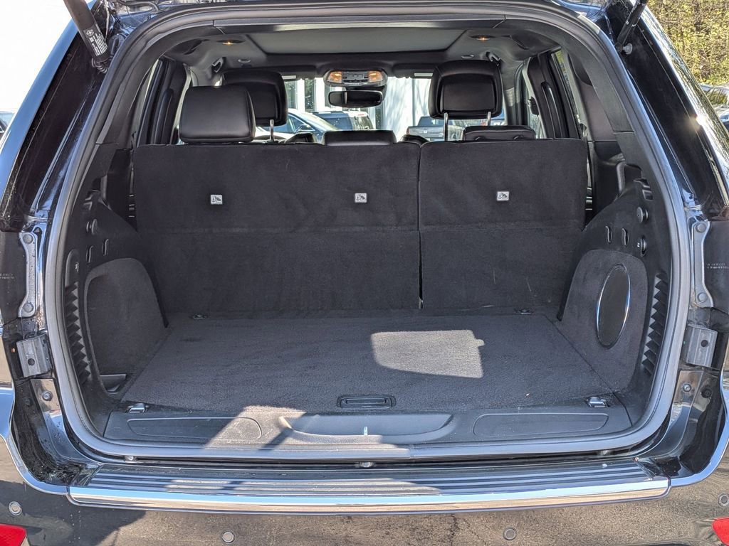 Certified 2020 Jeep Grand Cherokee Limited w/ Luxury Group II image 3