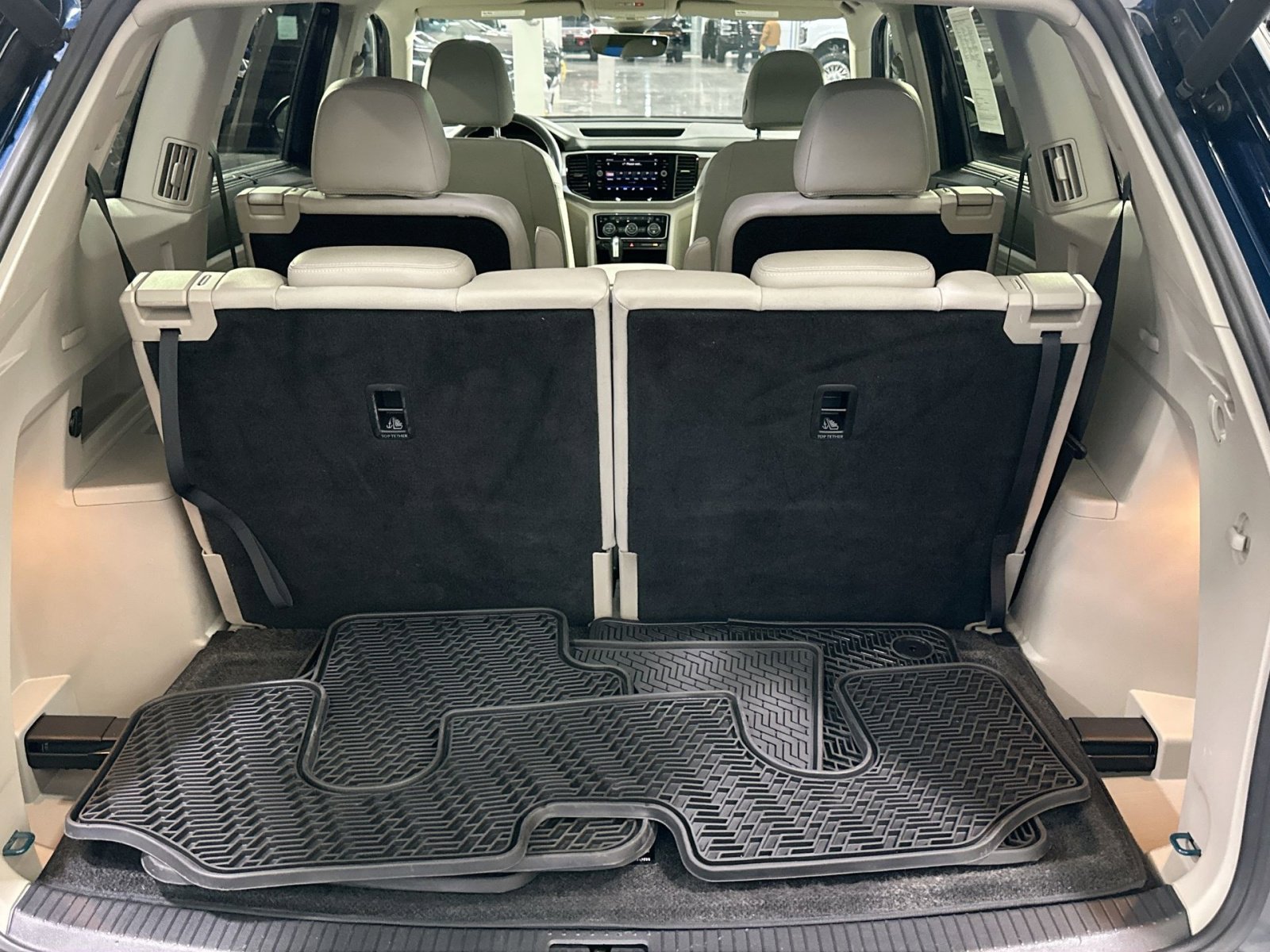 Used 2021 Volkswagen Atlas SEL Premium image 36