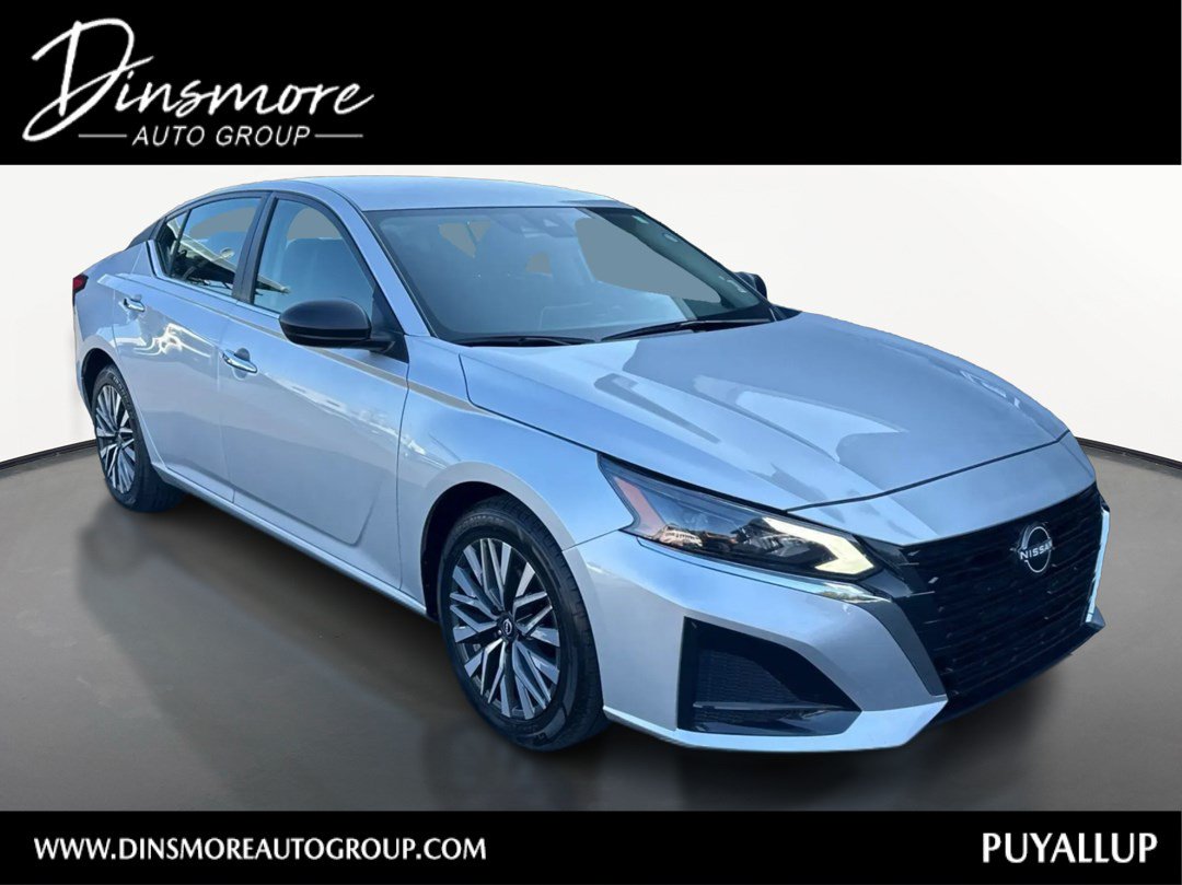 Used 2024 Nissan Altima 2.5 SV