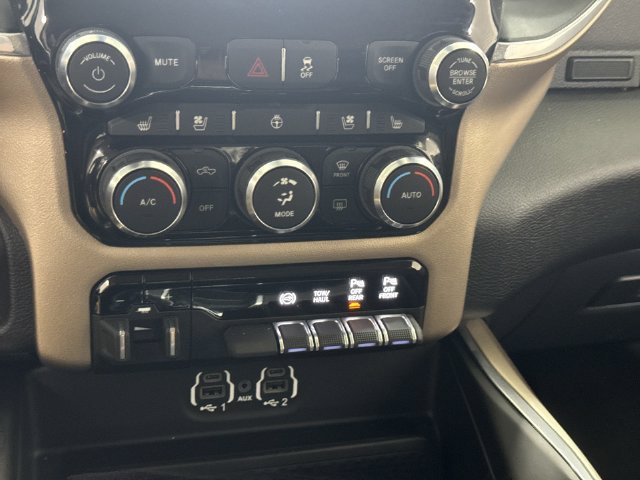 Used 2022 RAM 3500 Laramie AWD/4WD image 18
