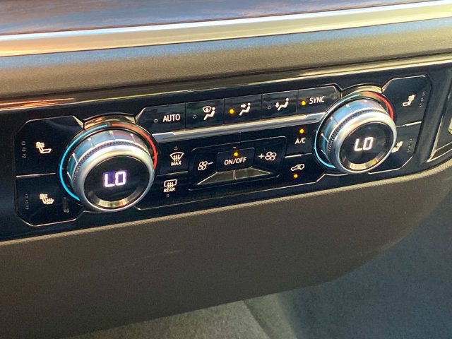 Used 2025 GMC Sierra 1500 SLT AWD/4WD image 26