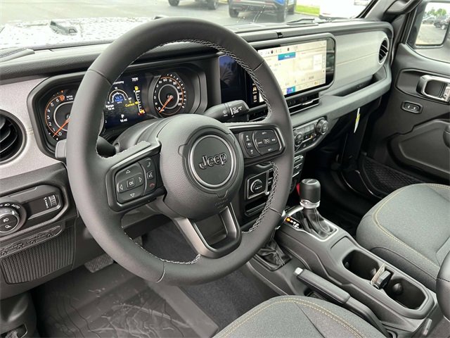 New 2025 Jeep Gladiator Sport image 27