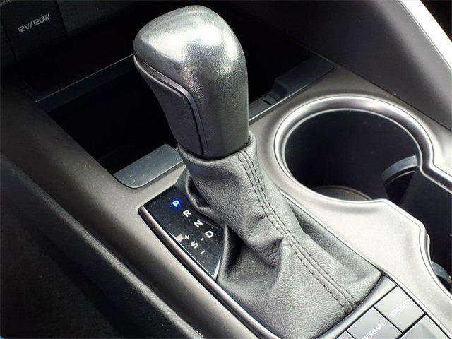 Used 2023 Toyota Camry SE image 15