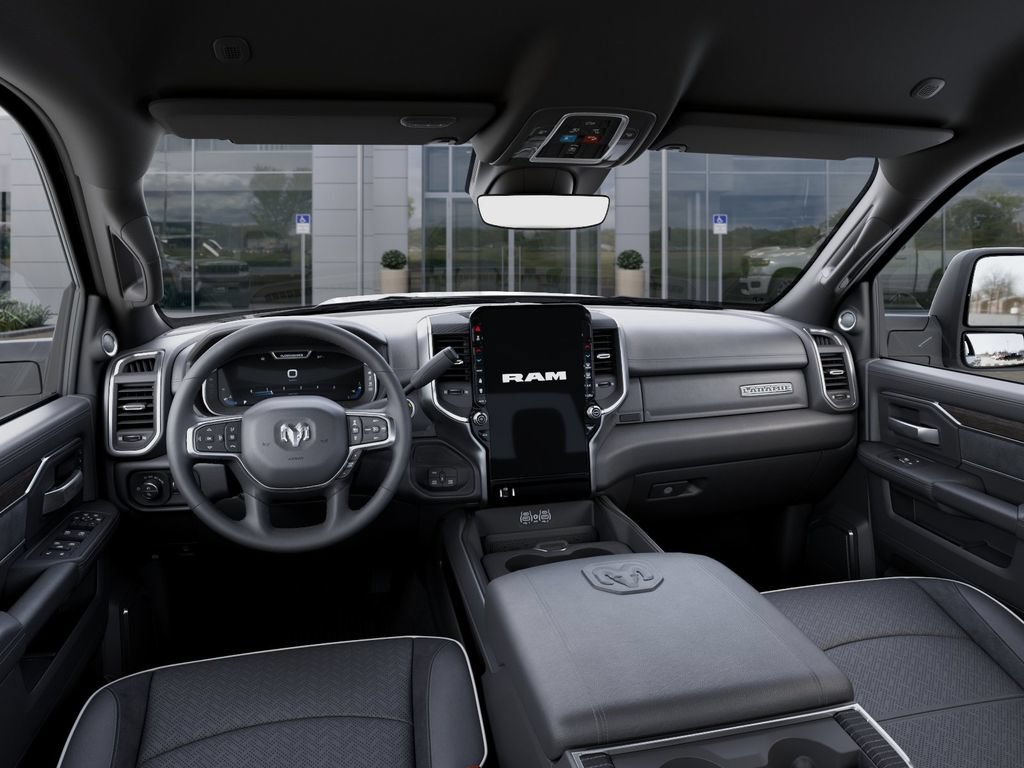 New 2025 RAM 3500 Laramie AWD/4WD image 15