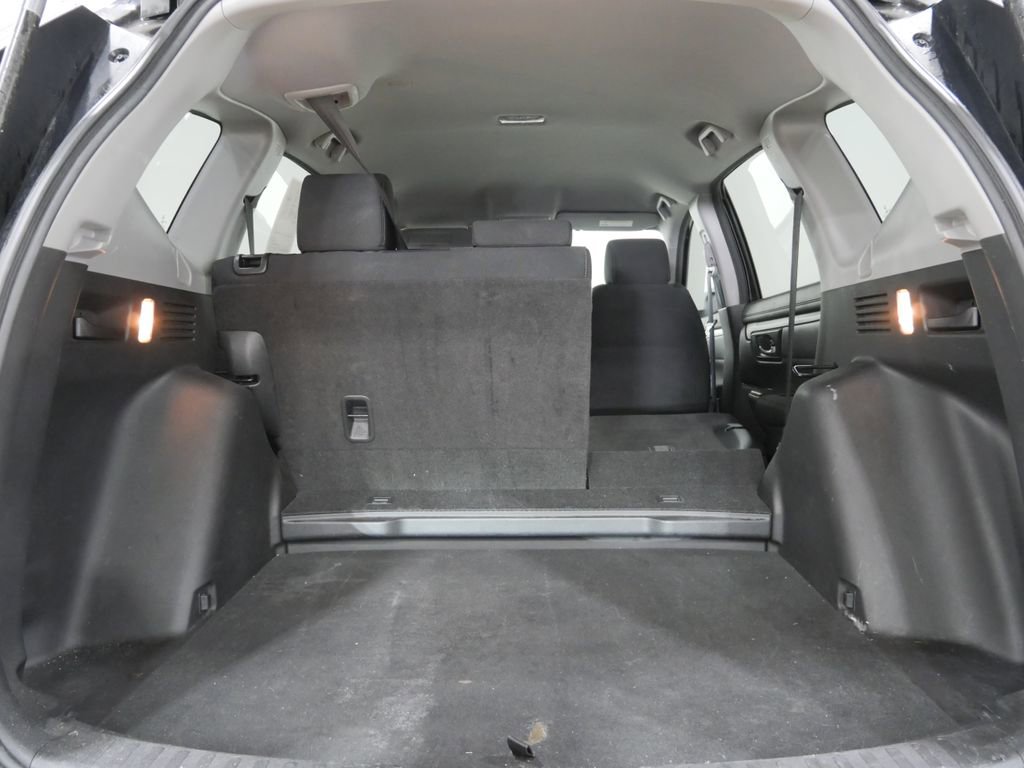 Used 2019 Honda CR-V LX image 25