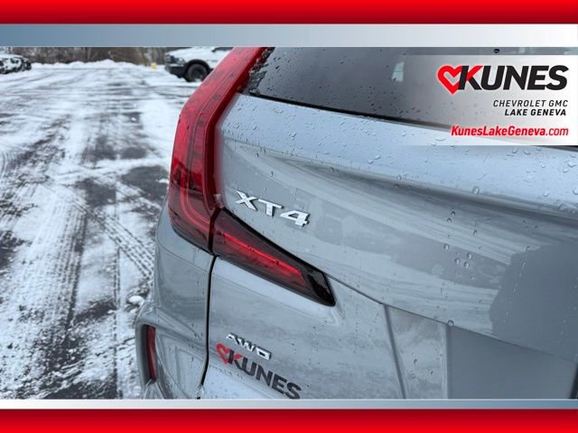 Used 2025 Cadillac XT4 Premium Luxury image 8