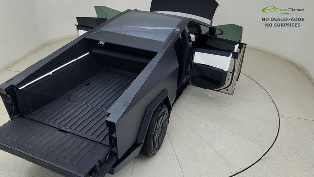Used 2024 Tesla Cybertruck AWD Crew Cab image 81