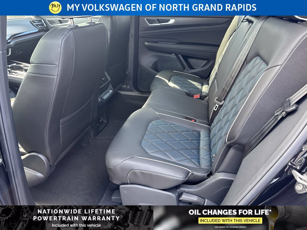 New 2026 Volkswagen Atlas Cross Sport SEL Premium R-Line AWD/4WD image 18