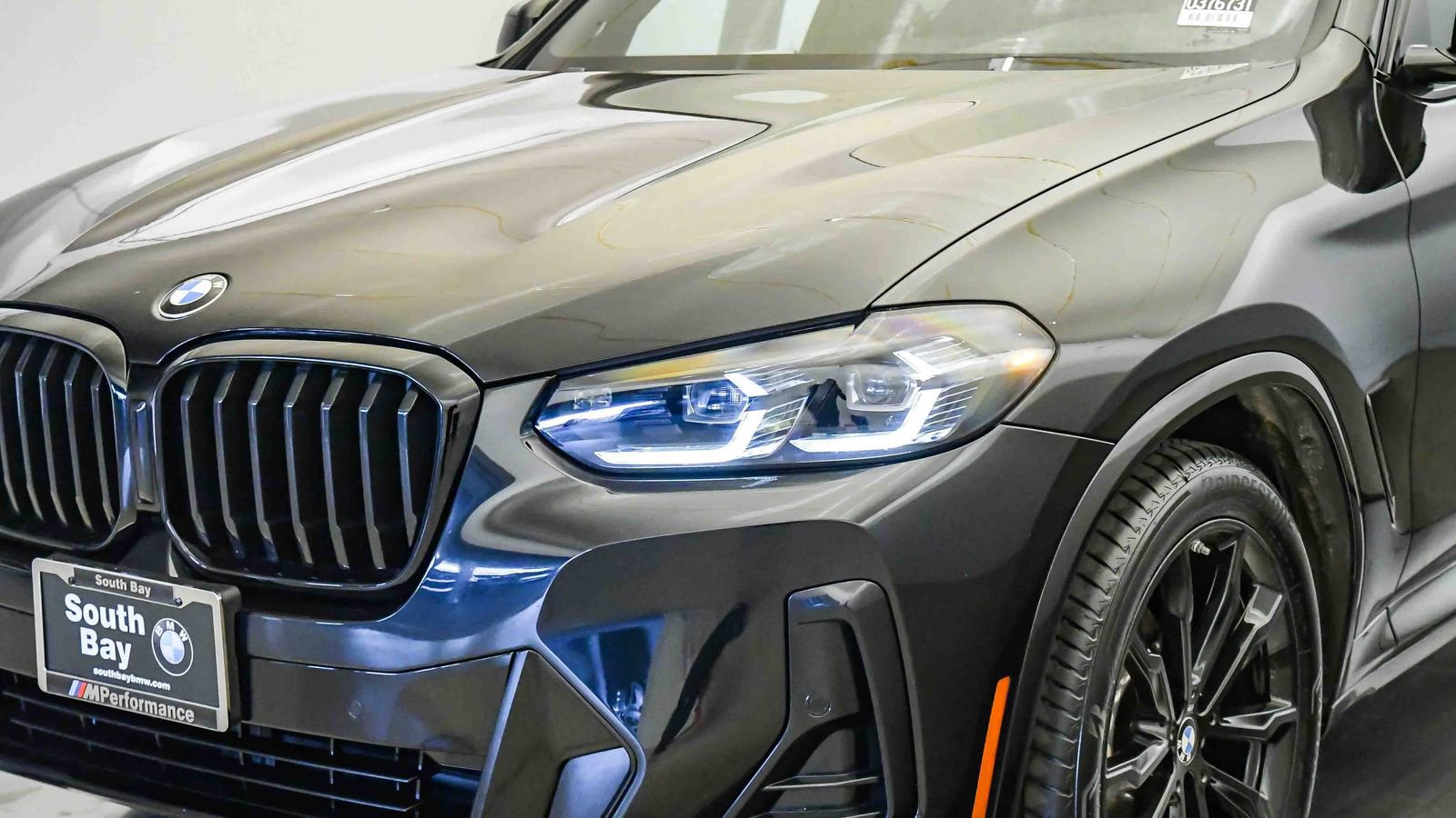 Certified 2024 BMW X3 sDrive30i w/ M Sport Package RWD image 9