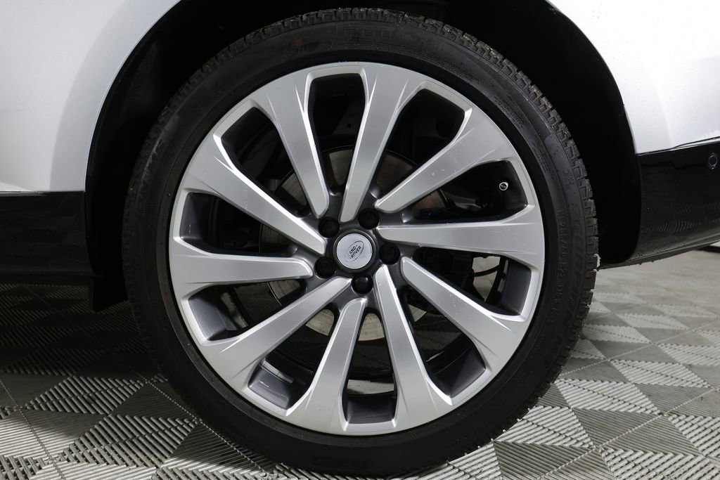 Used 2025 Land Rover Range Rover SE AWD/4WD image 43
