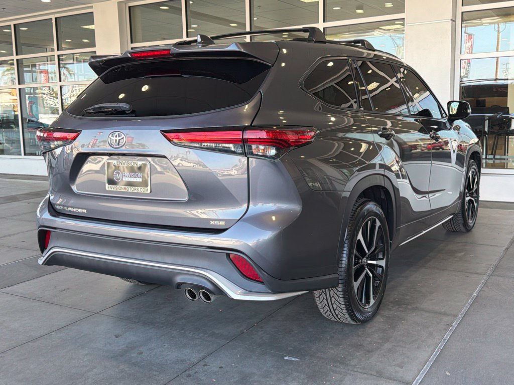 Certified 2021 Toyota Highlander XSE FWD image 15