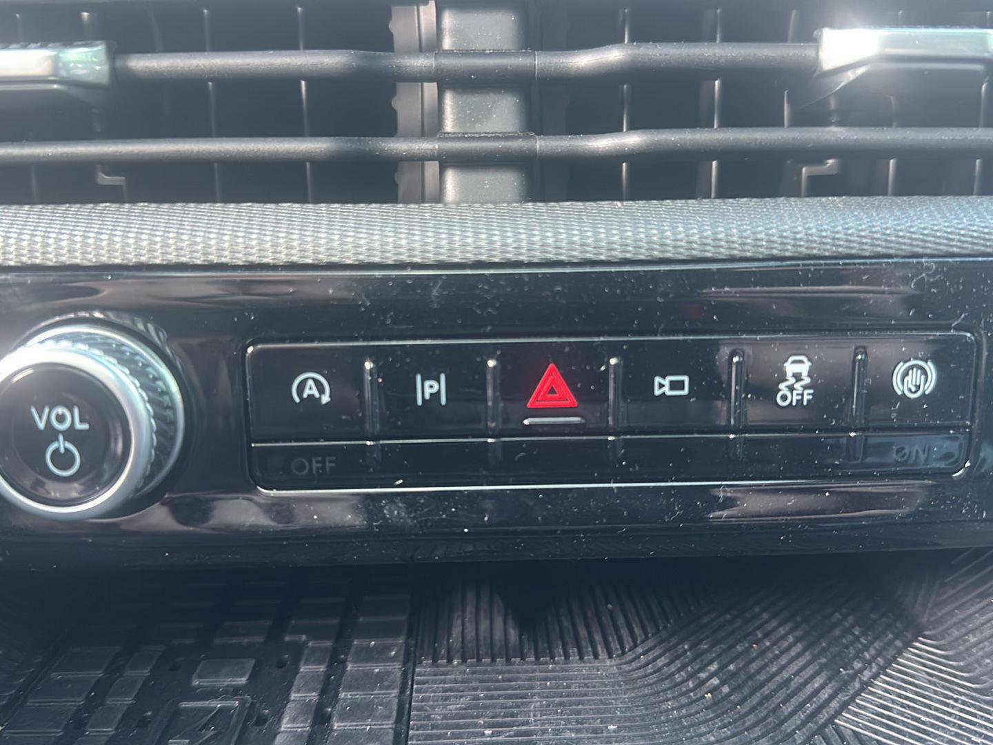 Used 2025 Ford Explorer ST w/ Sun And Sound Package image 19