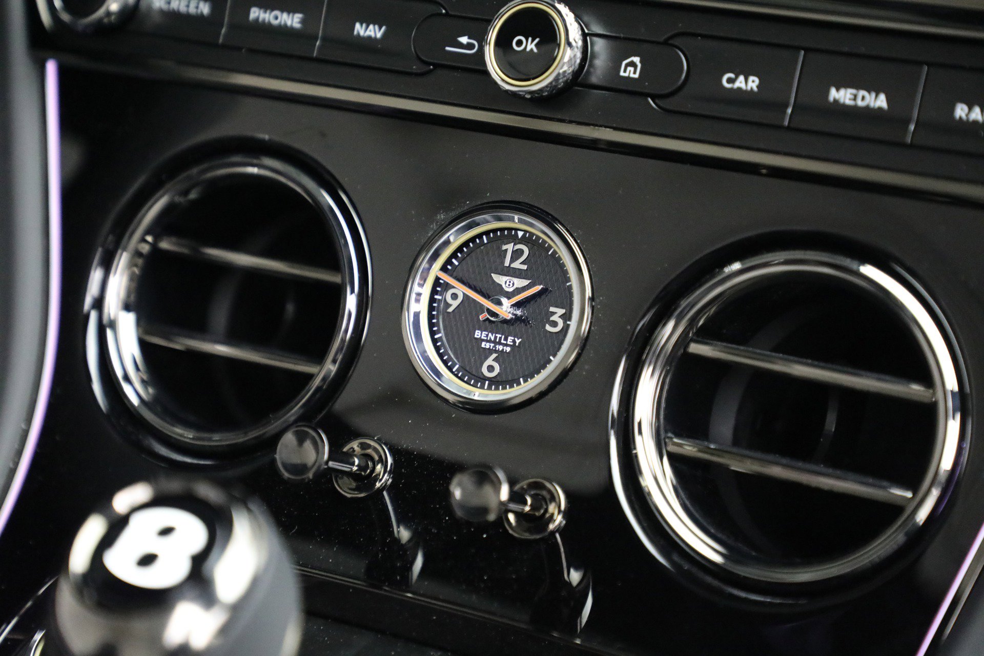 New 2025 Bentley Continental GTC AWD/4WD image 27