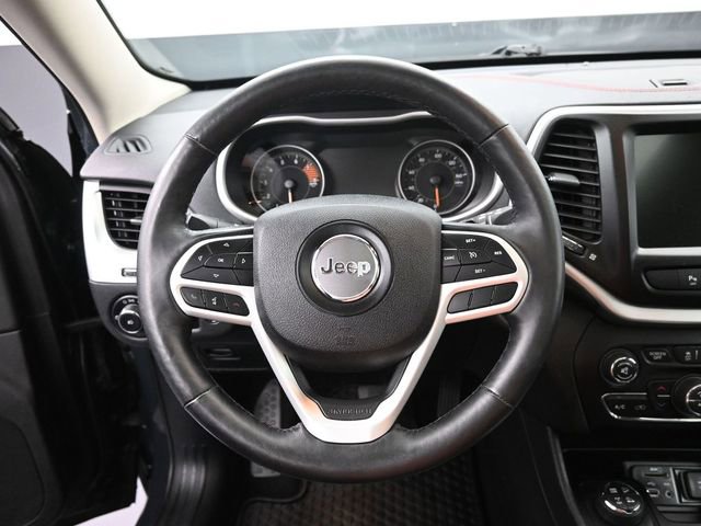 Used 2017 Jeep Cherokee Trailhawk w/ Comfort/Convenience Group image 25