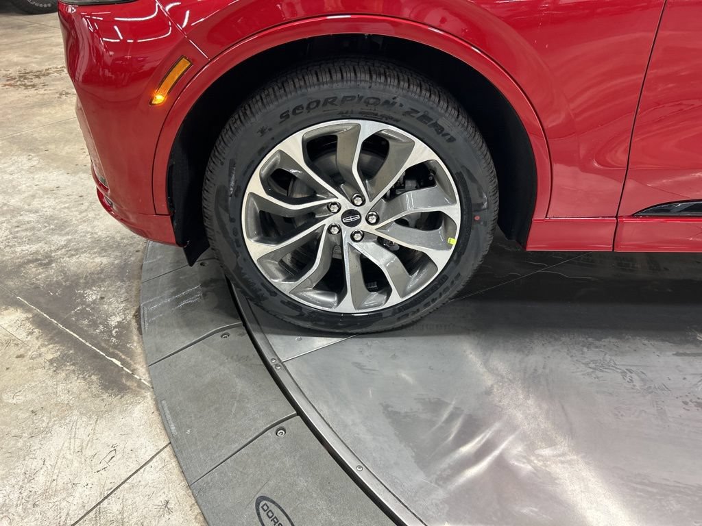 New 2026 Lincoln Aviator AWD w/ Jet Appearance Package image 36