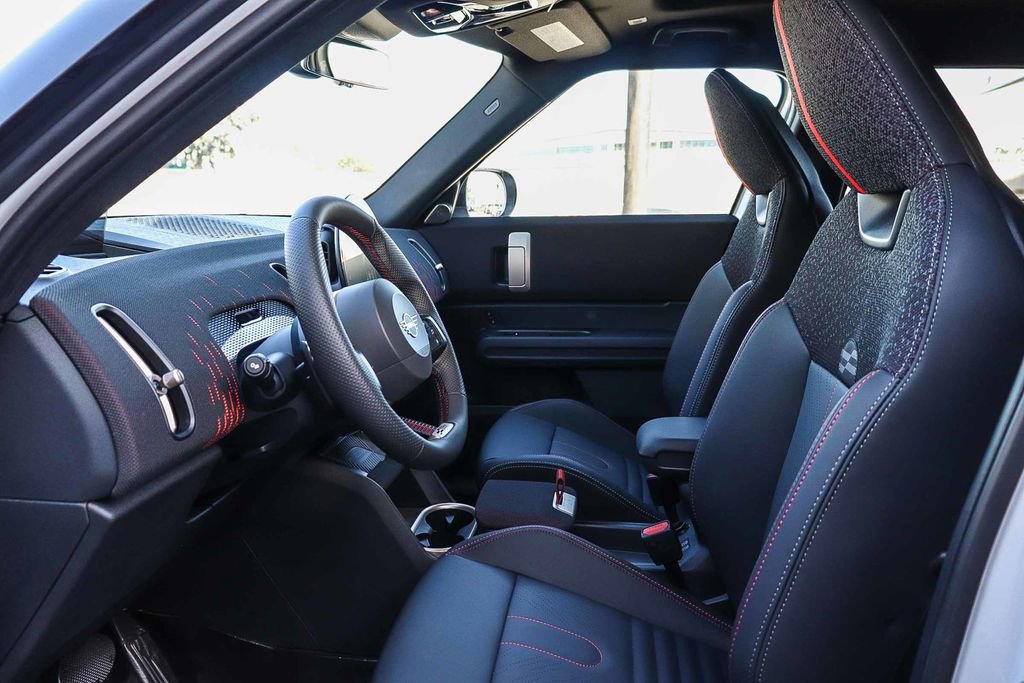 New 2026 MINI Cooper Countryman S w/ Comfort Package Max image 17