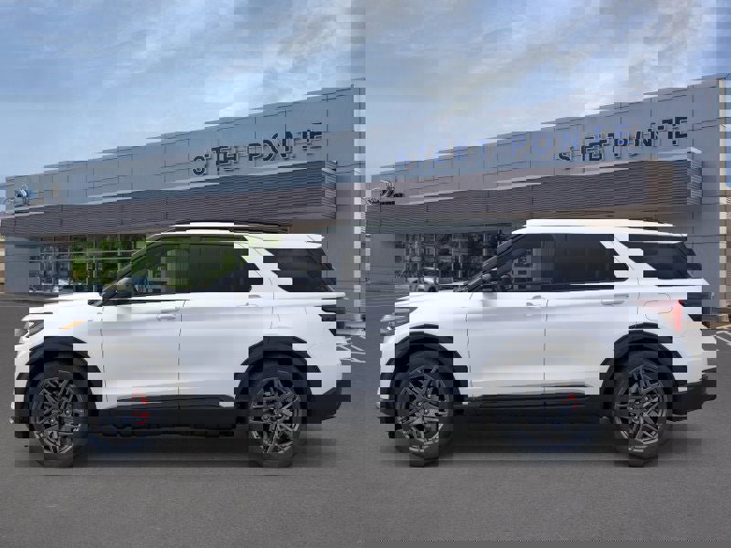New 2026 Ford Explorer ST-Line image 3
