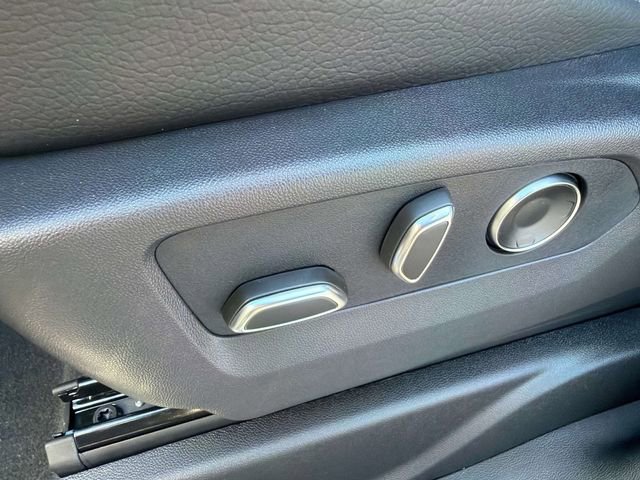 New 2026 GMC Yukon XL Denali w/ Denali Reserve Package image 21