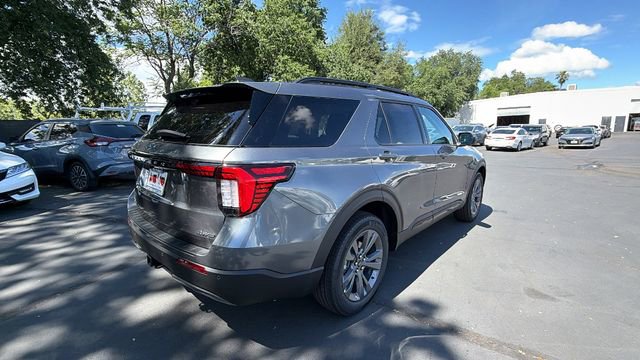 New 2026 Ford Explorer Active image 4