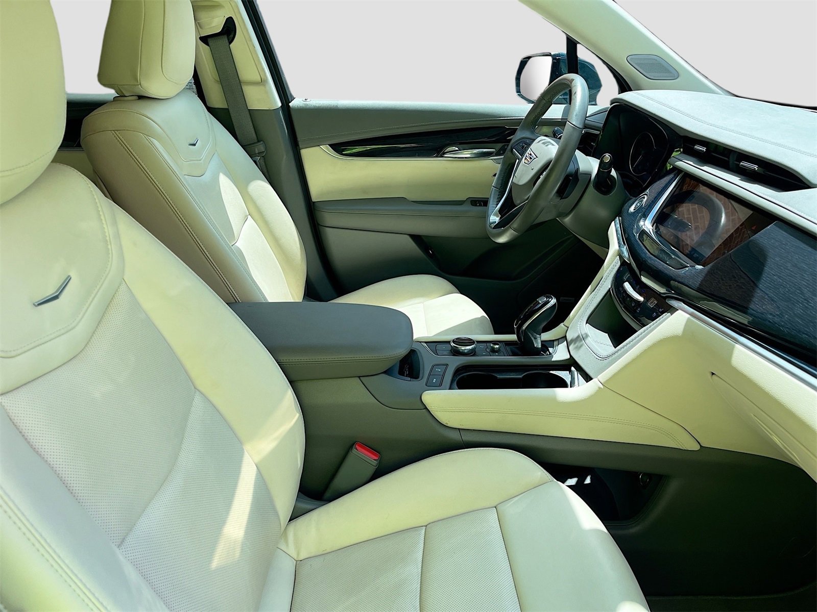 Used 2024 Cadillac XT6 Premium Luxury image 30