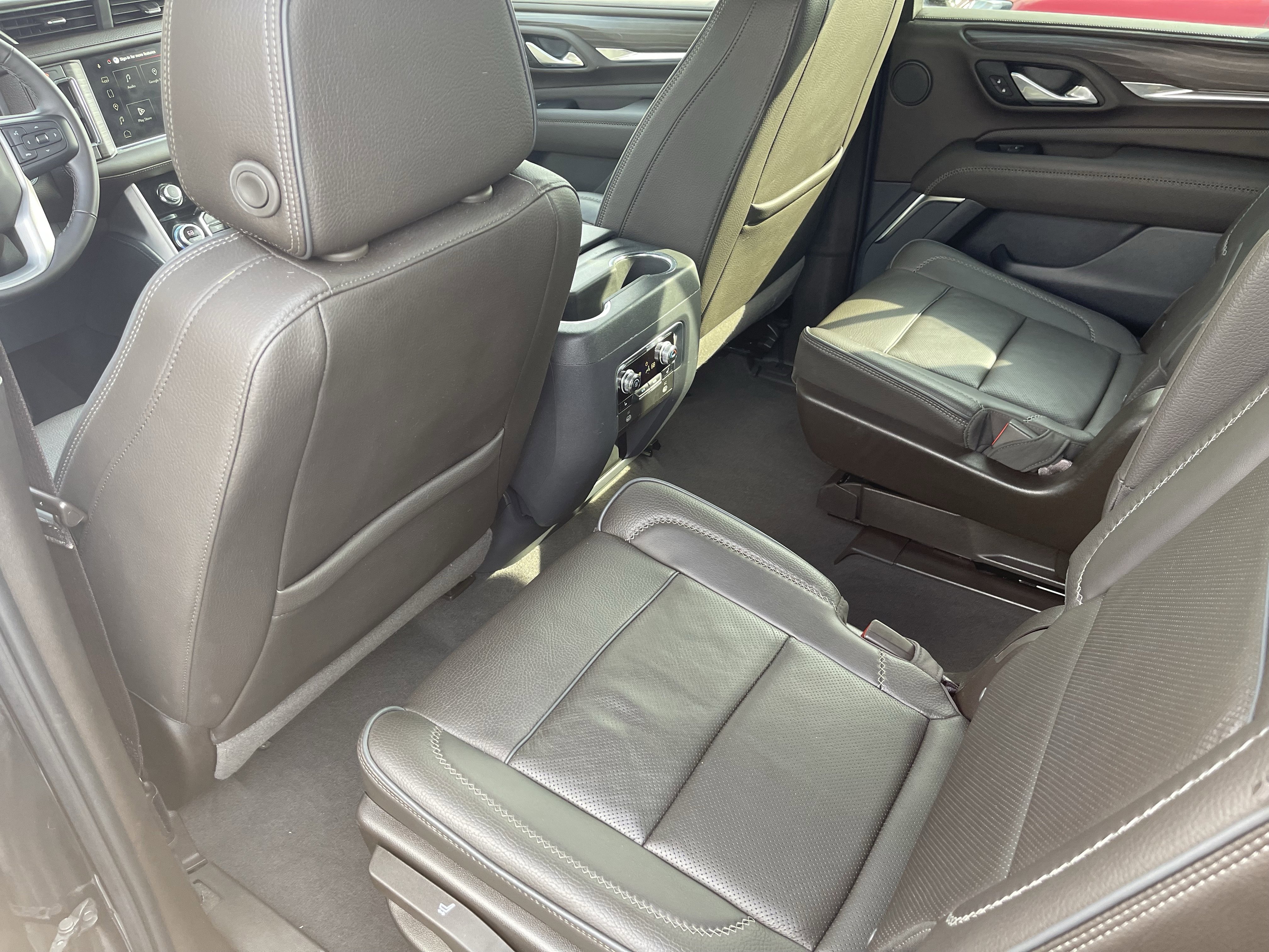 Used 2023 GMC Yukon Denali image 16