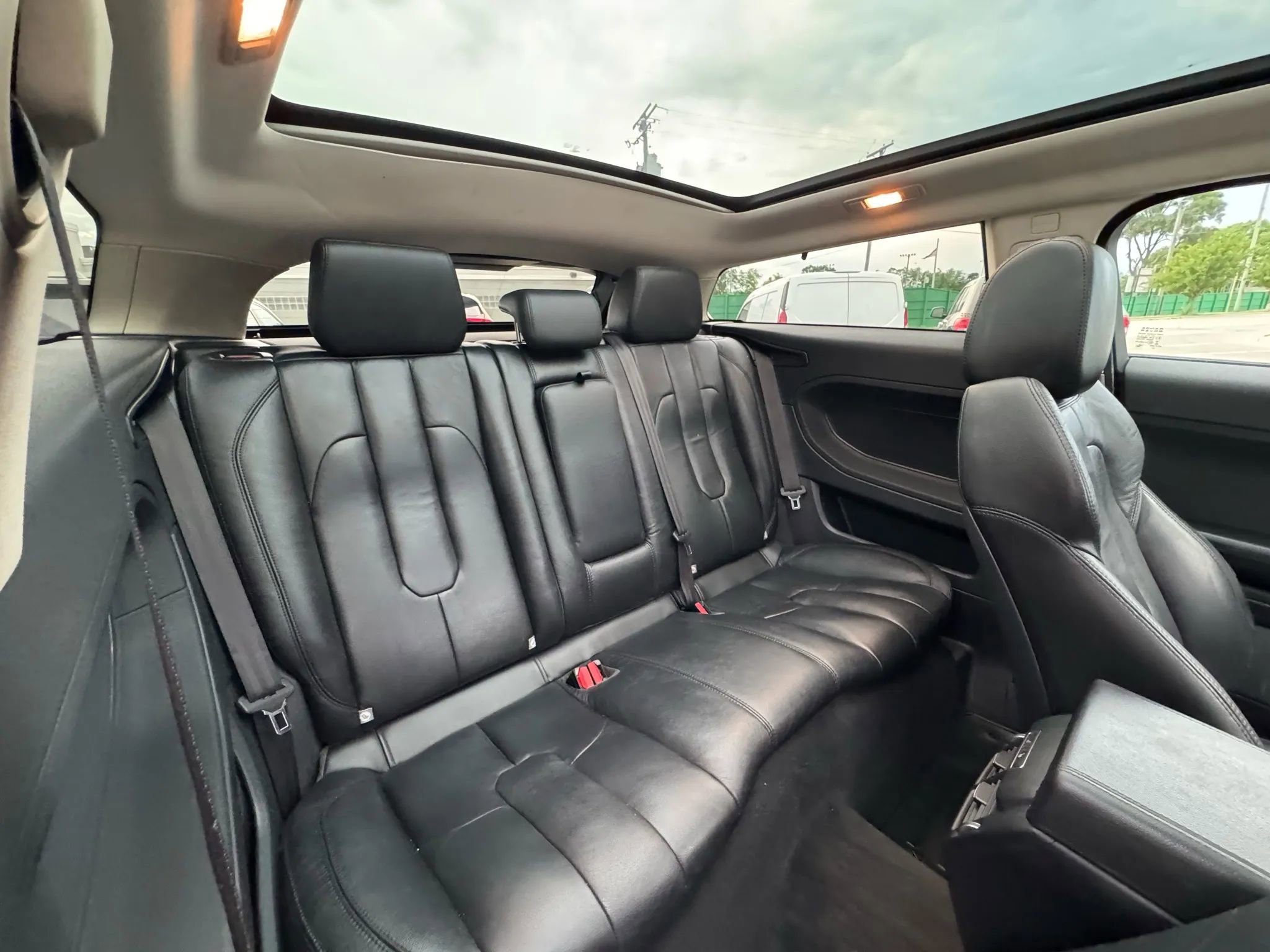 Used 2015 Land Rover Range Rover Evoque Pure Plus AWD/4WD image 19