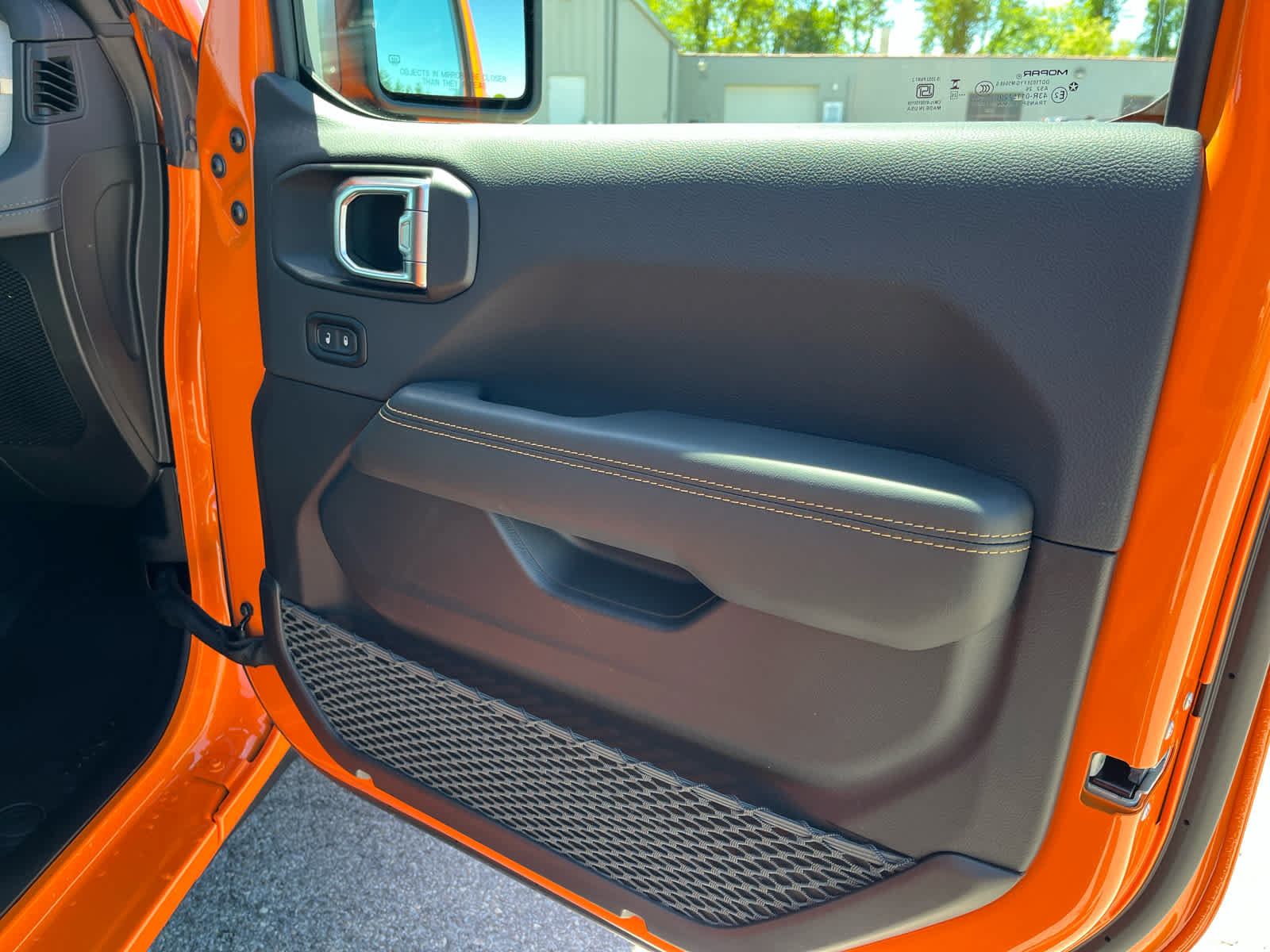 New 2026 Jeep Wrangler Unlimited Sahara AWD/4WD image 35