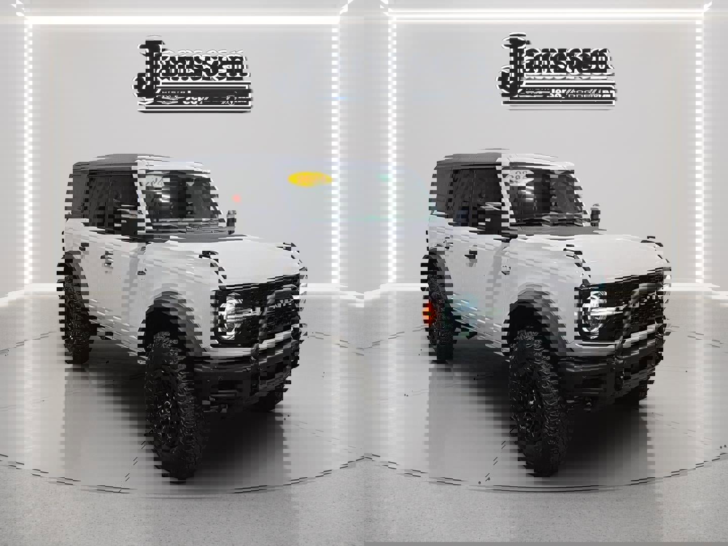 Used 2024 Ford Bronco Wildtrak image 6